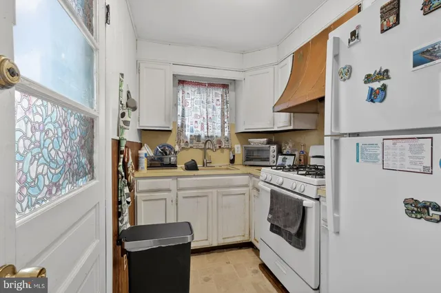 $1,200 | 1617 South Newkirk Street, Philadelphia, PA 19145