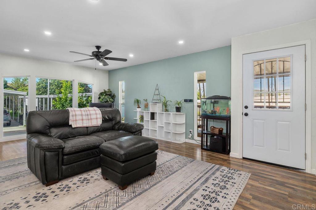 8301 Mission Gorge Road, Unit 86 Santee, CA 92071 - Photo 11 of 43