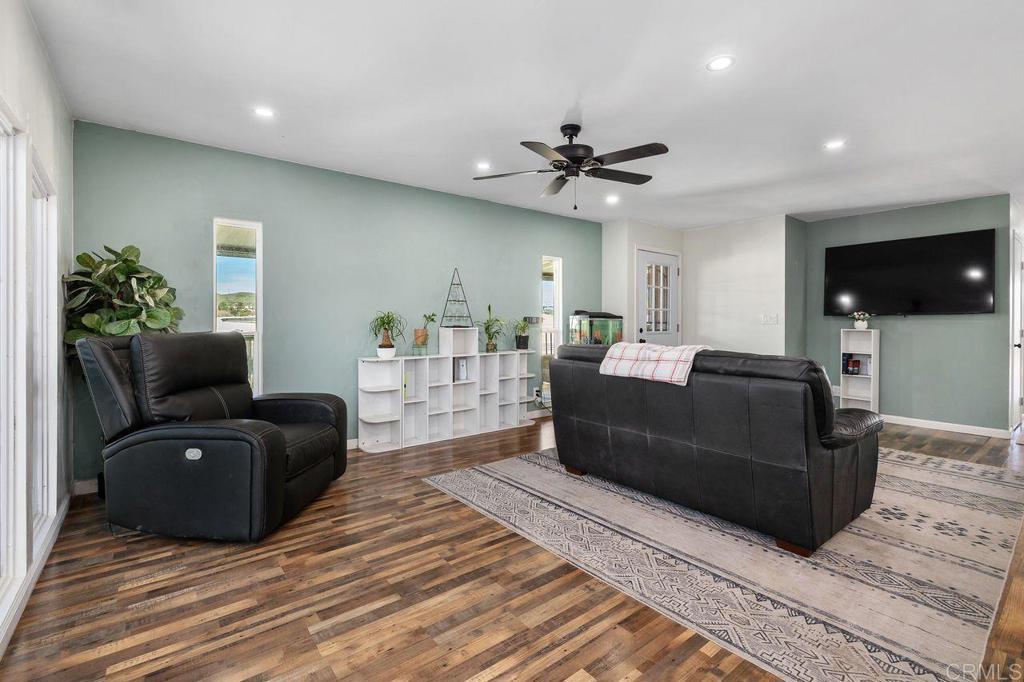 8301 Mission Gorge Road, Unit 86 Santee, CA 92071 - Photo 13 of 43