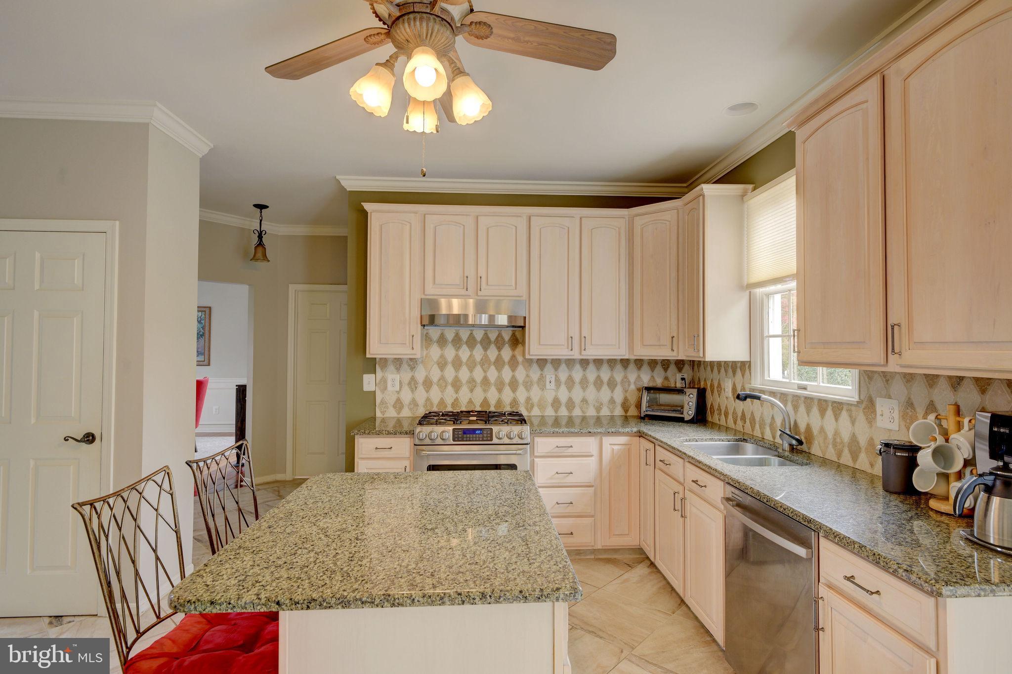 114 Tindall Road Robbinsville, NJ 08691 - Photo 17 of 59 Kitchen