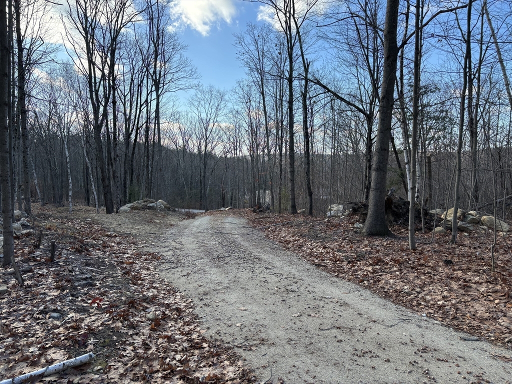 998 Main Road Granville, MA 01034 - Photo 5 of 34
