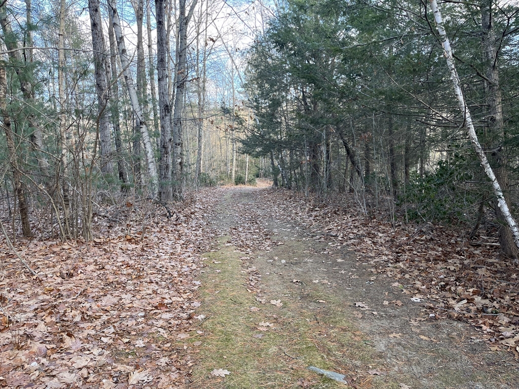 998 Main Road Granville, MA 01034 - Photo 6 of 34