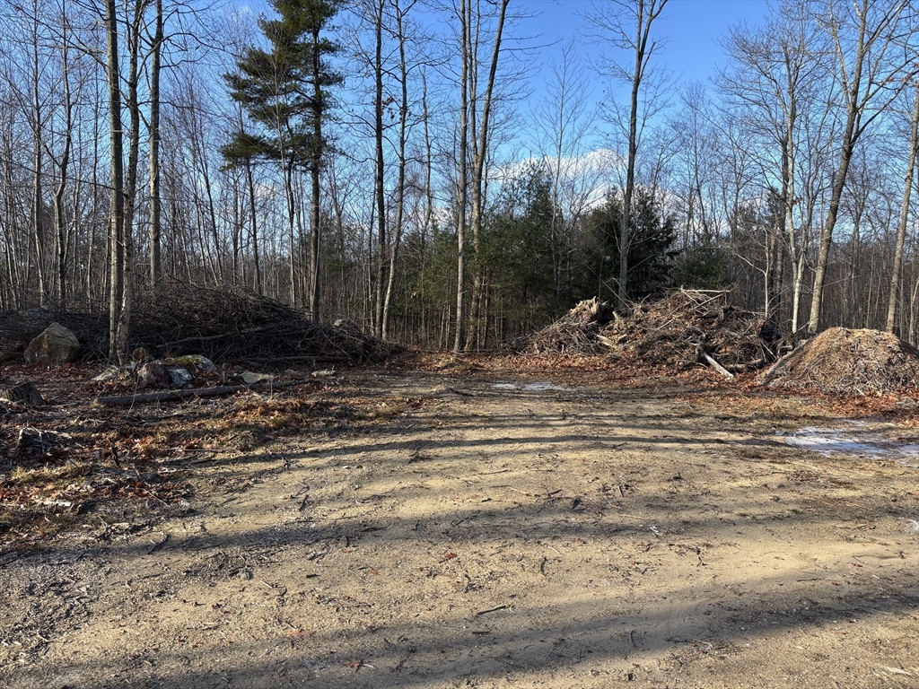 998 Main Road Granville, MA 01034 - Photo 8 of 34