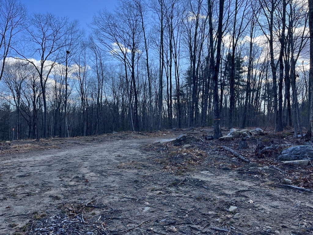 998 Main Road Granville, MA 01034 - Photo 10 of 34