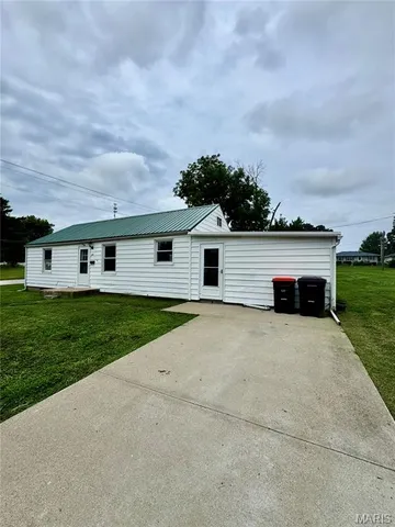 $139,000 | 320 West Elm Street, Palmyra, MO 63461