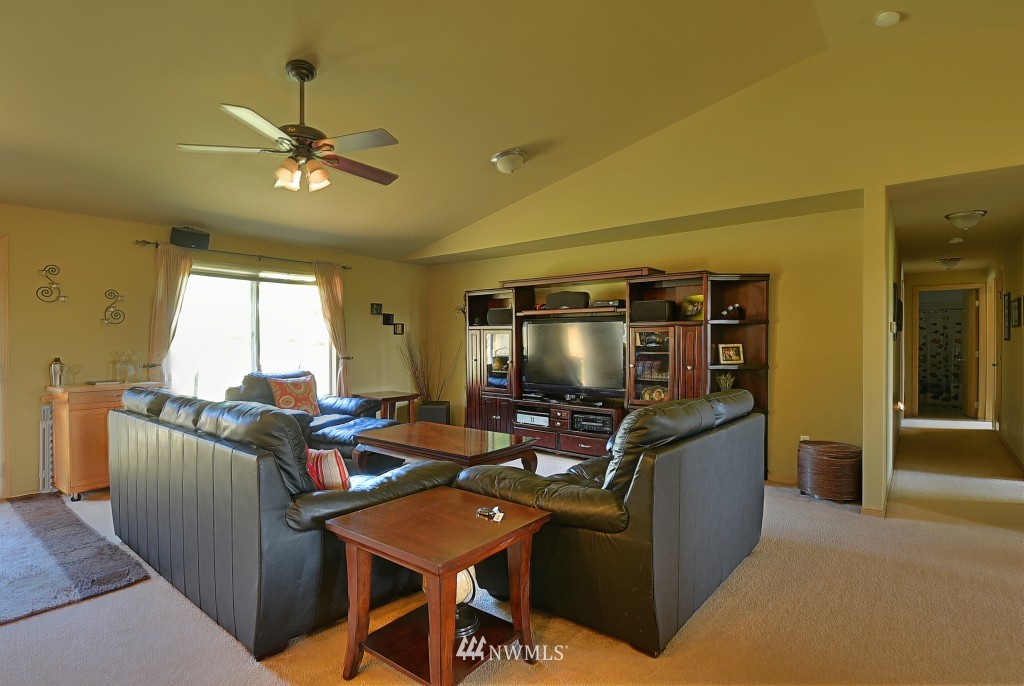 7489 Bruce Road Custer, WA 98240 - Photo 10 of 25