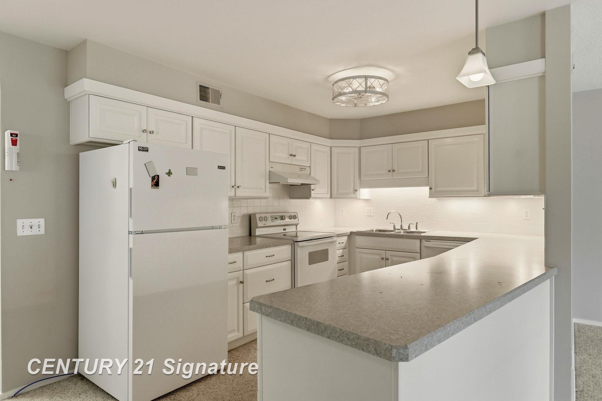 719 Kennely Road, Unit E78 Saginaw, MI 48609 - Photo 14 of 48