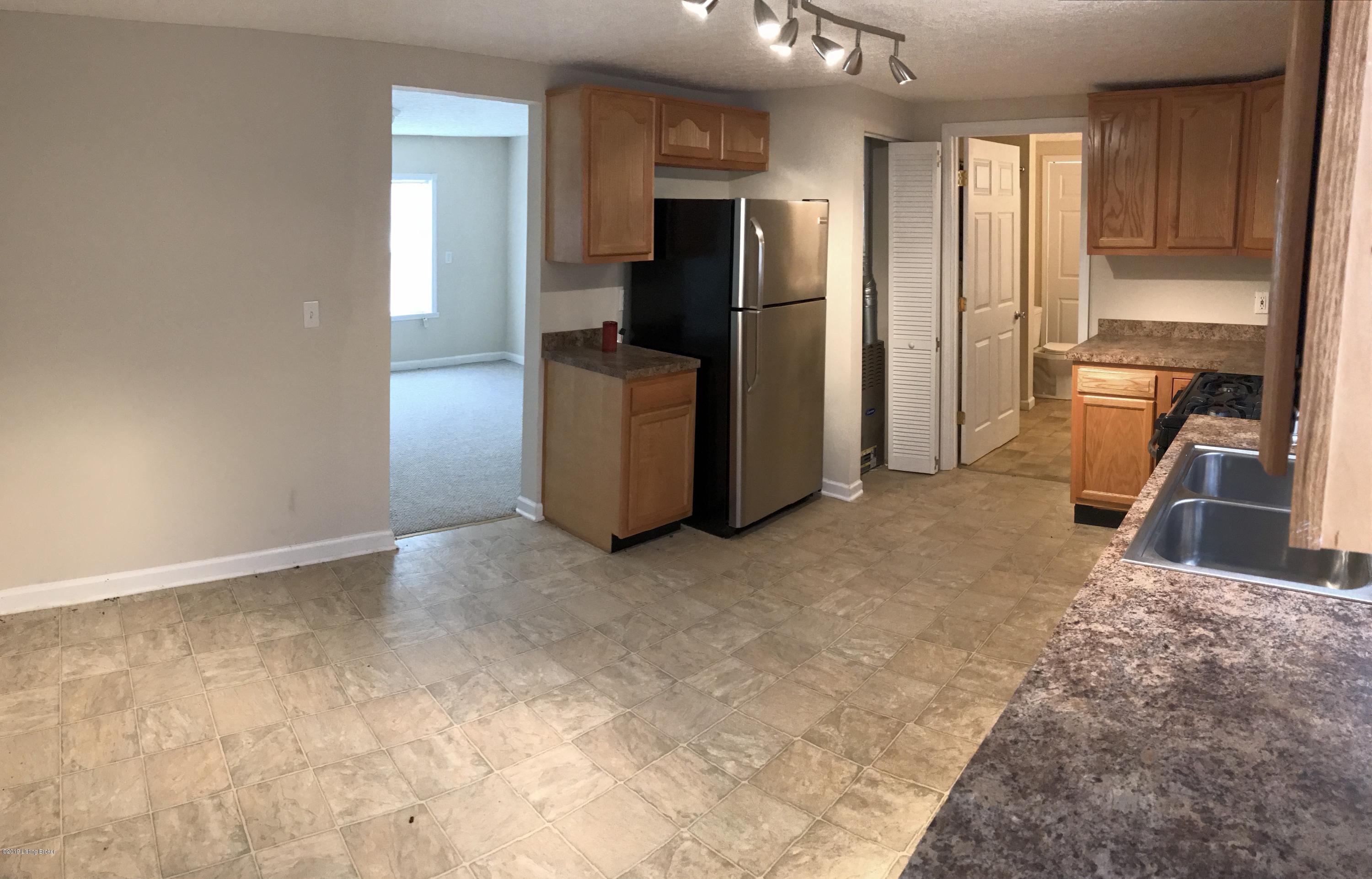 2670 Raymond Road Shepherdsville, KY 40165 - Photo 5 of 17 ED8B02D8-5C13-42DB-B215-20DBDDF419E4