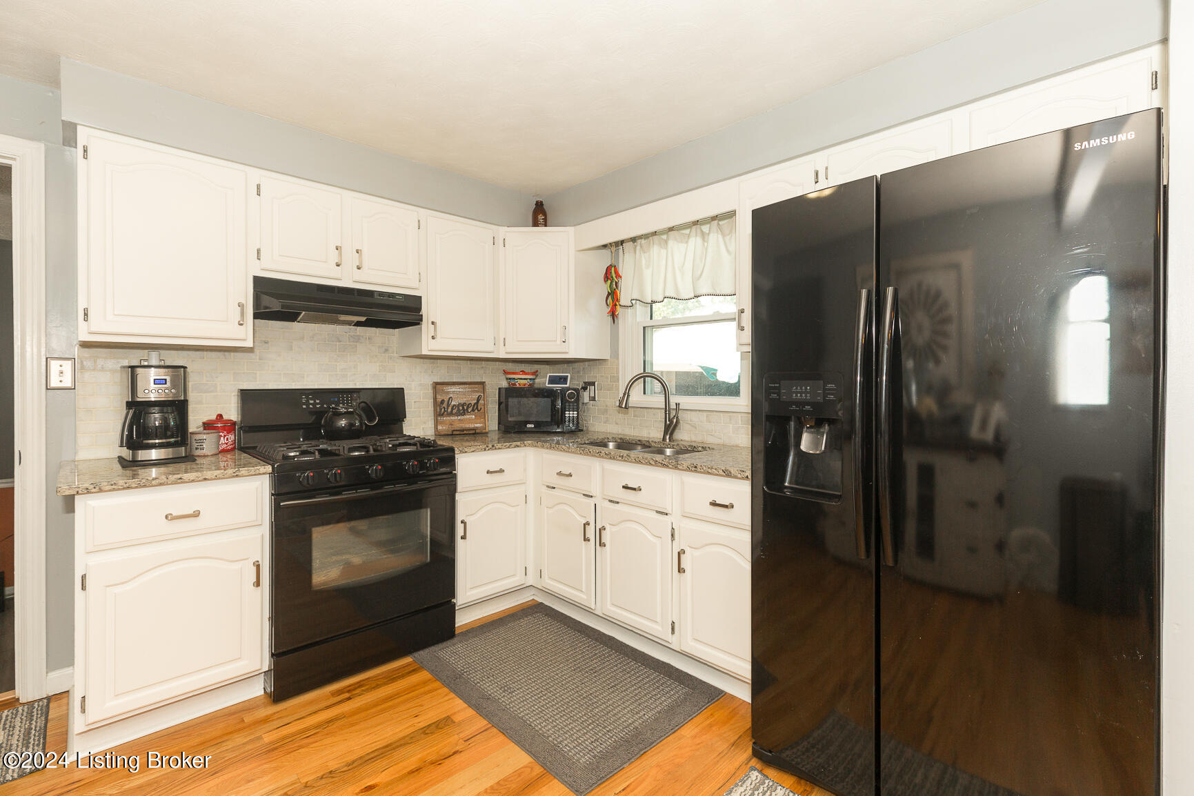9106 Terry Road Louisville, KY 40258 - Photo 10 of 39 9106 Terry-13