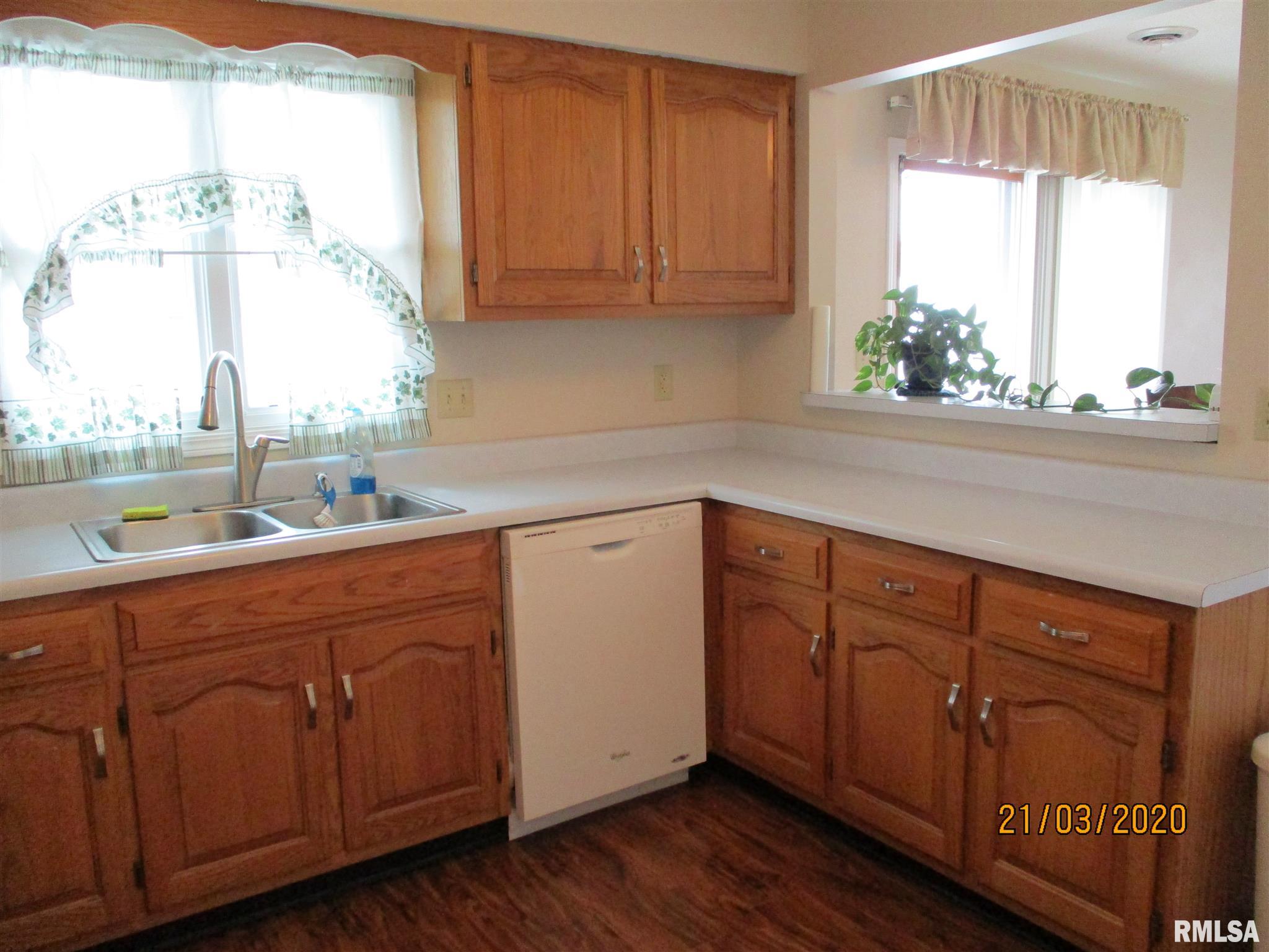 49 Brookside Place Springfield, IL 62704 - Photo 5 of 15 Gallery Image 5