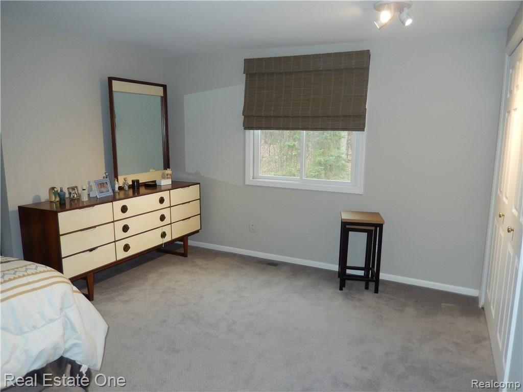 4385 Highfield Road Waterford, MI 48329 - Photo 19 of 35 bedroom 1-3.JPG