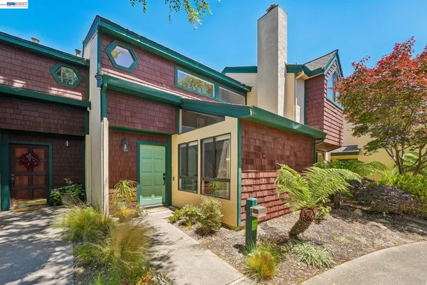$880,000 | 505 Lagunaria Lane, Alameda, CA 94502