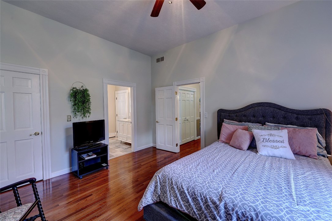 23 Century Lane Cranston, RI 02921 - Photo 18 of 43