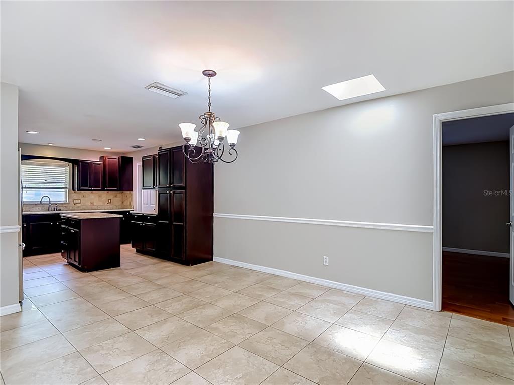 811 Ambassador Loop Tampa, FL 33613 - Photo 18 of 75