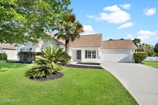 $423,500 | 4 Wellington Drive, Bluffton, SC 29910