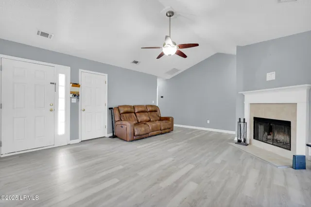 $423,500 | 4 Wellington Drive, Bluffton, SC 29910