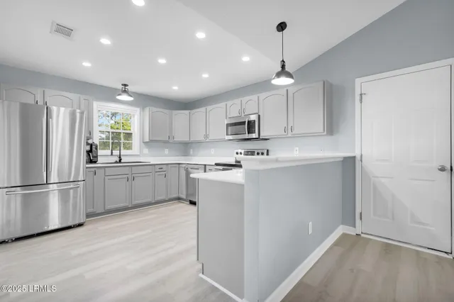 $423,500 | 4 Wellington Drive, Bluffton, SC 29910