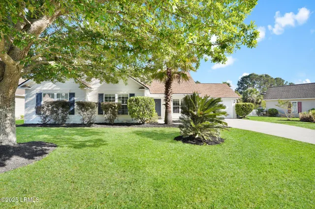 $423,500 | 4 Wellington Drive, Bluffton, SC 29910