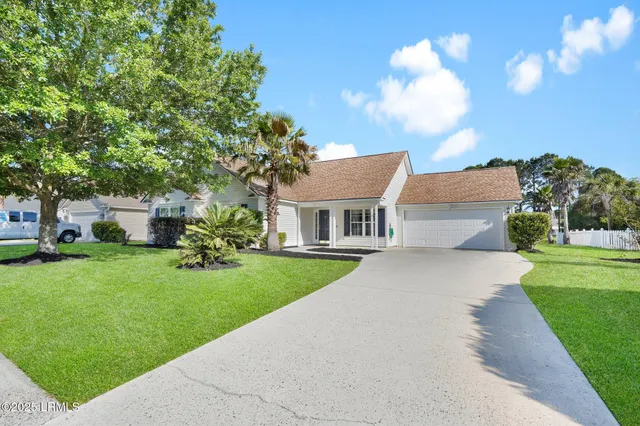 $423,500 | 4 Wellington Drive, Bluffton, SC 29910