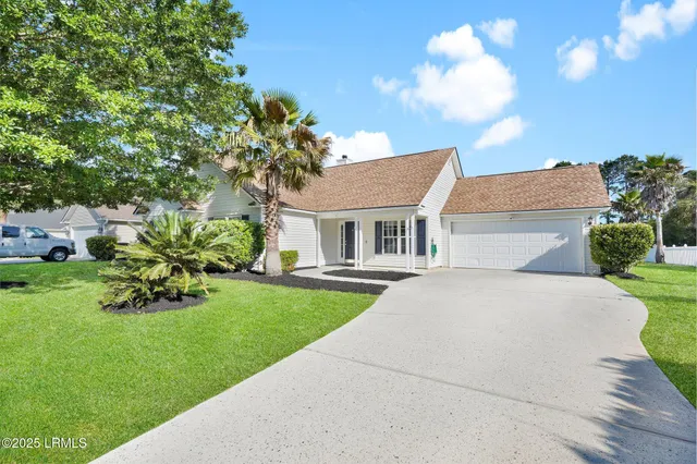 $423,500 | 4 Wellington Drive, Bluffton, SC 29910