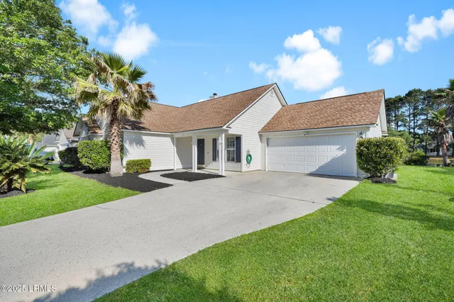 $423,500 | 4 Wellington Drive, Bluffton, SC 29910