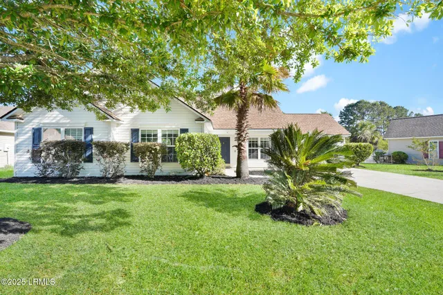 $423,500 | 4 Wellington Drive, Bluffton, SC 29910