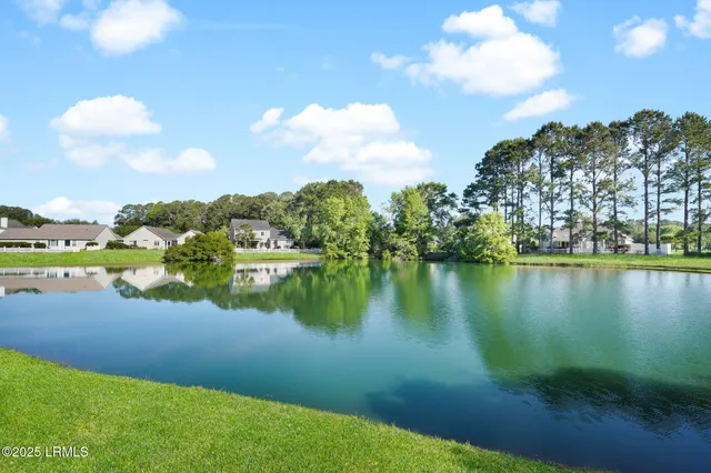 $423,500 | 4 Wellington Drive, Bluffton, SC 29910