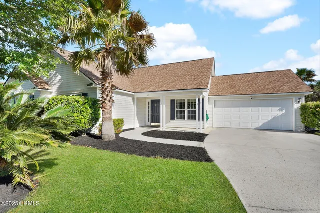 $423,500 | 4 Wellington Drive, Bluffton, SC 29910