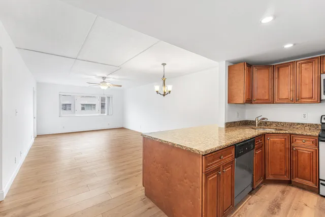 $2,000 | 4500 North Flagler Drive, Unit C17, West Palm Beach, FL 33407