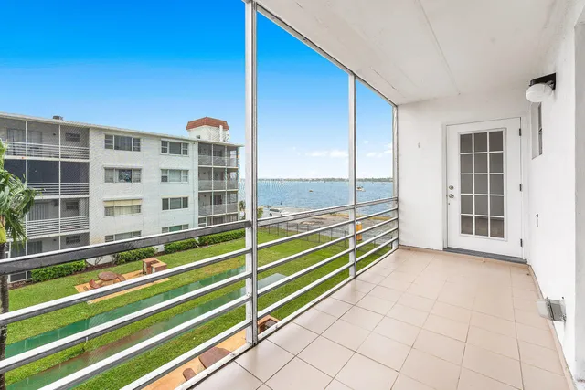 $2,000 | 4500 North Flagler Drive, Unit C17, West Palm Beach, FL 33407