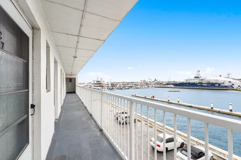 $2,000 | 4500 North Flagler Drive, Unit C17, West Palm Beach, FL 33407