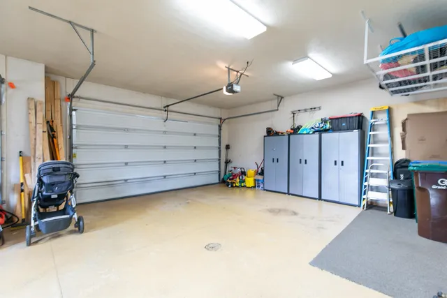 $499,900 | 4144 North Foxglove Lane, Appleton, WI 54913