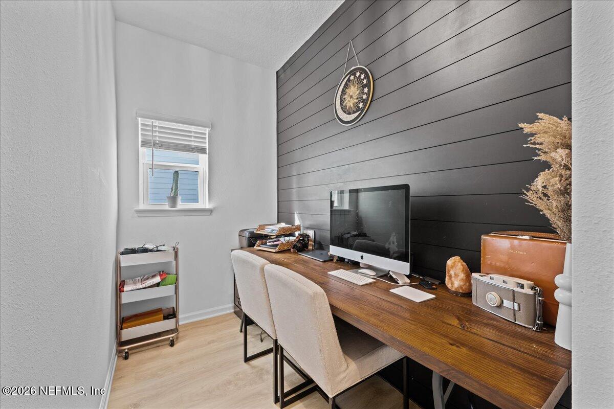 92 Patina Place St. Augustine, FL 32092 - Photo 11 of 26 a workspace with furniture and screen