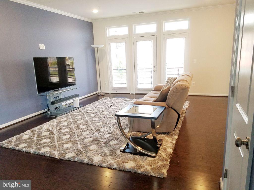 1322 Ribbon Limestone Terrace Southeast Leesburg, VA 20175 - Photo 14 of 33 Gallery Image 14