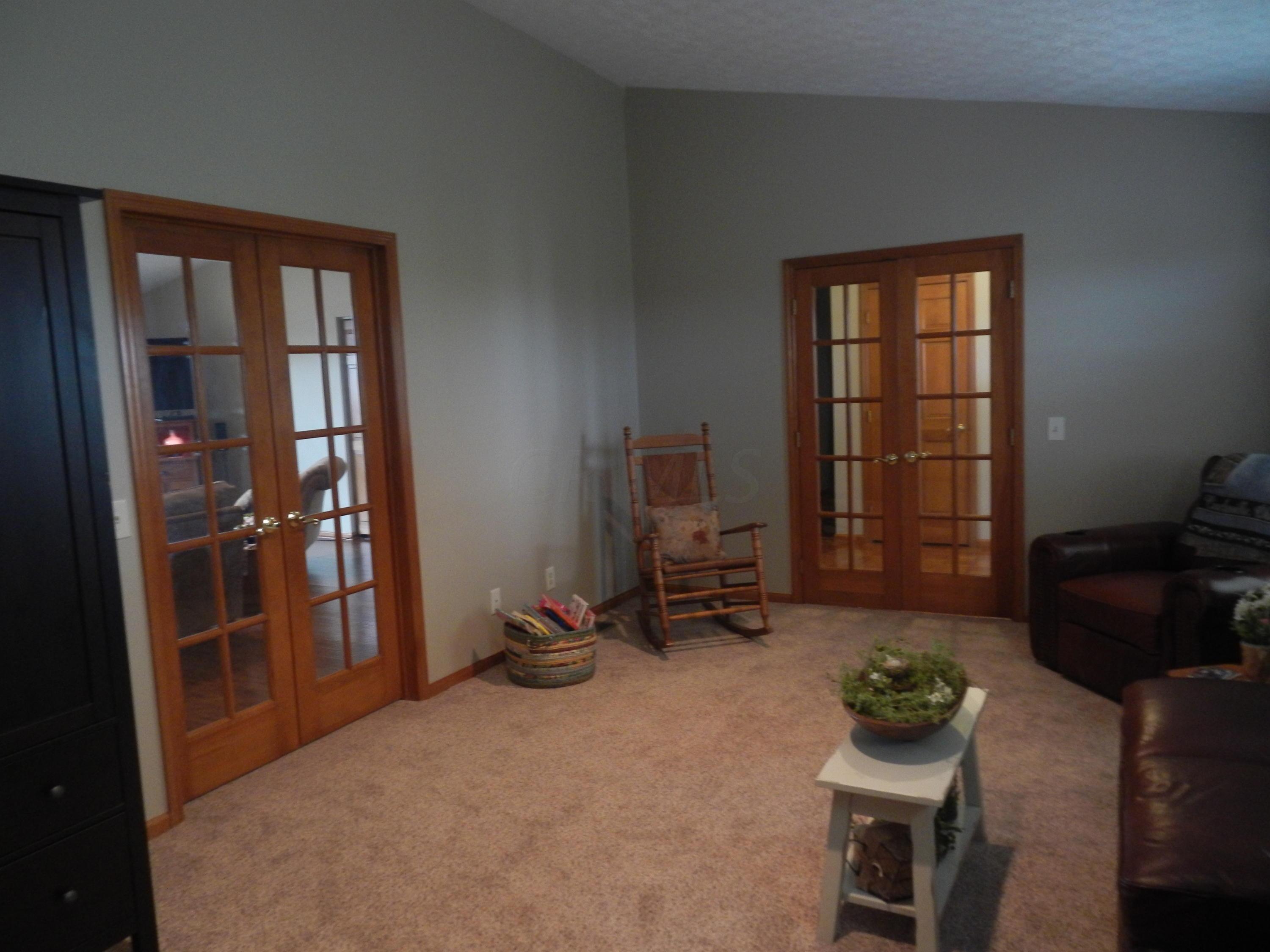 13190 Badger Road Williamsport, OH 43164 - Photo 15 of 33