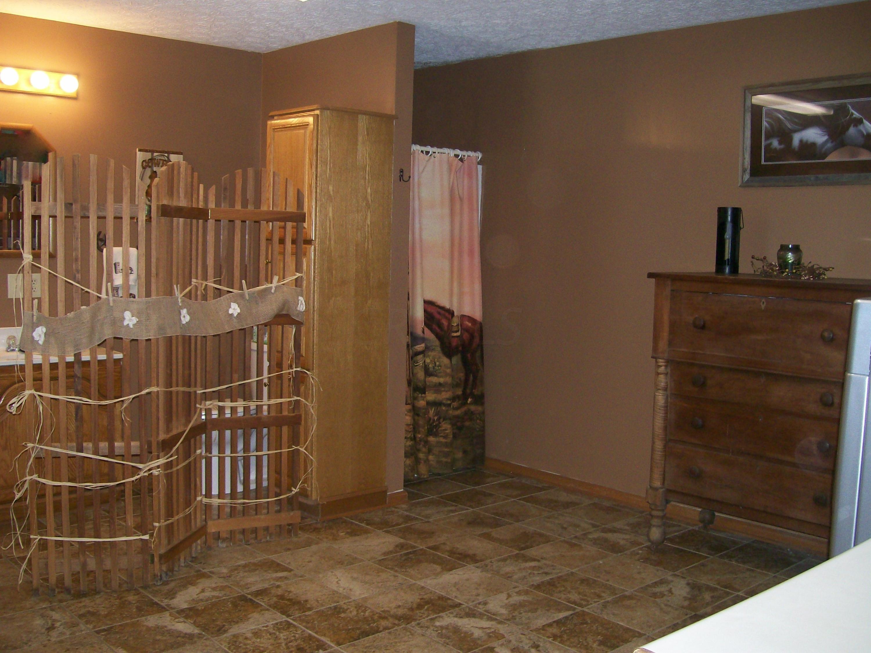 13190 Badger Road Williamsport, OH 43164 - Photo 18 of 33