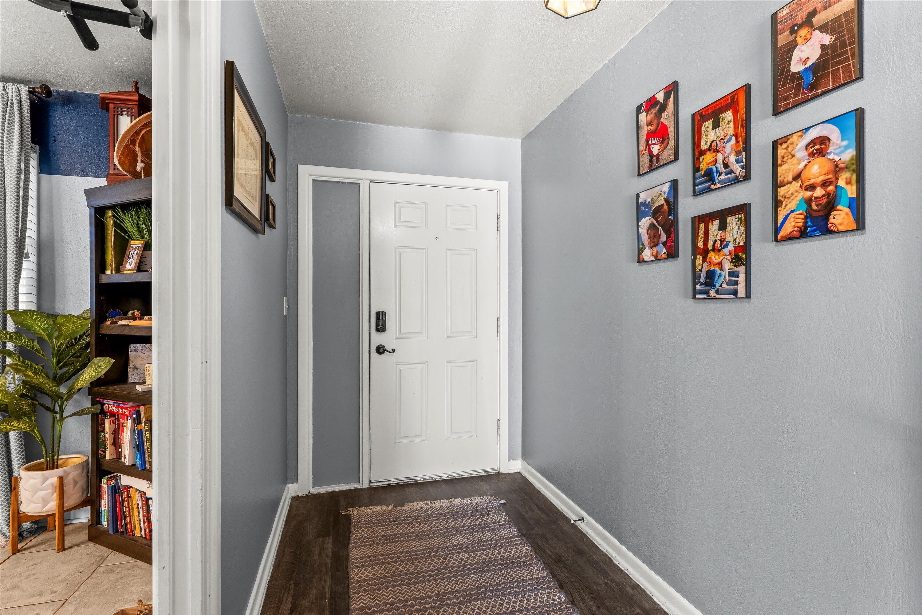 2717 55th Street Lubbock, TX 79413 - Photo 4 of 25 04-2717 55th St