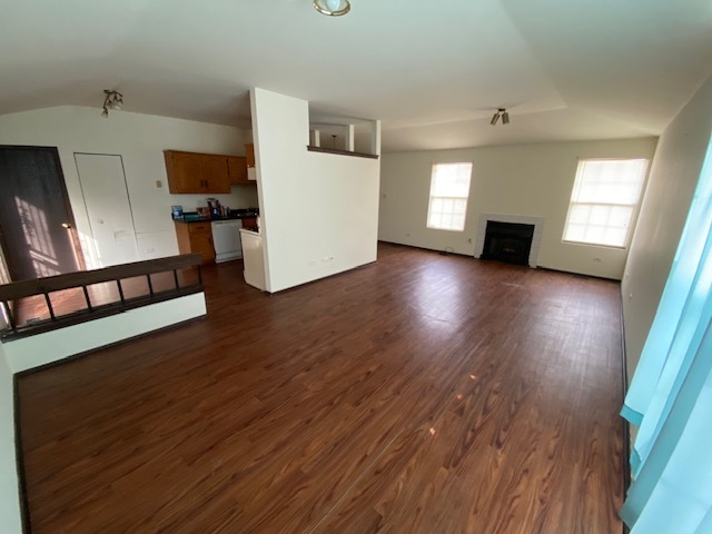 72 White Oaks Road Matteson, IL 60443 - Photo 2 of 19