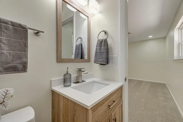 a close view of faucet