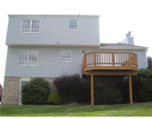 117 Weybridge Road Gibsonia, PA 15044 - Photo 12 of 16 Exterior Back.