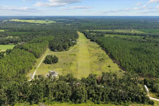 $900,000 | 357 Northeast Willowrun Way, Pinetta, FL 32350