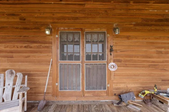 $900,000 | 357 Northeast Willowrun Way, Pinetta, FL 32350