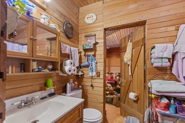 $900,000 | 357 Northeast Willowrun Way, Pinetta, FL 32350