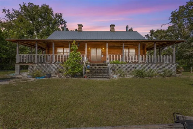 $900,000 | 357 Northeast Willowrun Way, Pinetta, FL 32350