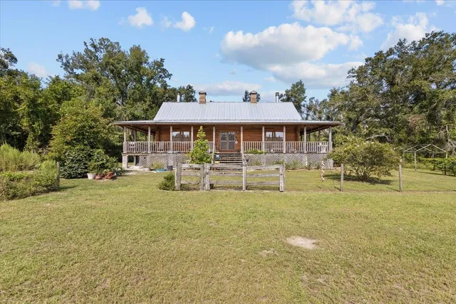 $900,000 | 357 Northeast Willowrun Way, Pinetta, FL 32350