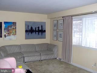 526 Snyder Road Reading, PA 19609 - Photo 2 of 6 Gallery Image 2