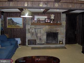 526 Snyder Road Reading, PA 19609 - Photo 5 of 6 Gallery Image 5