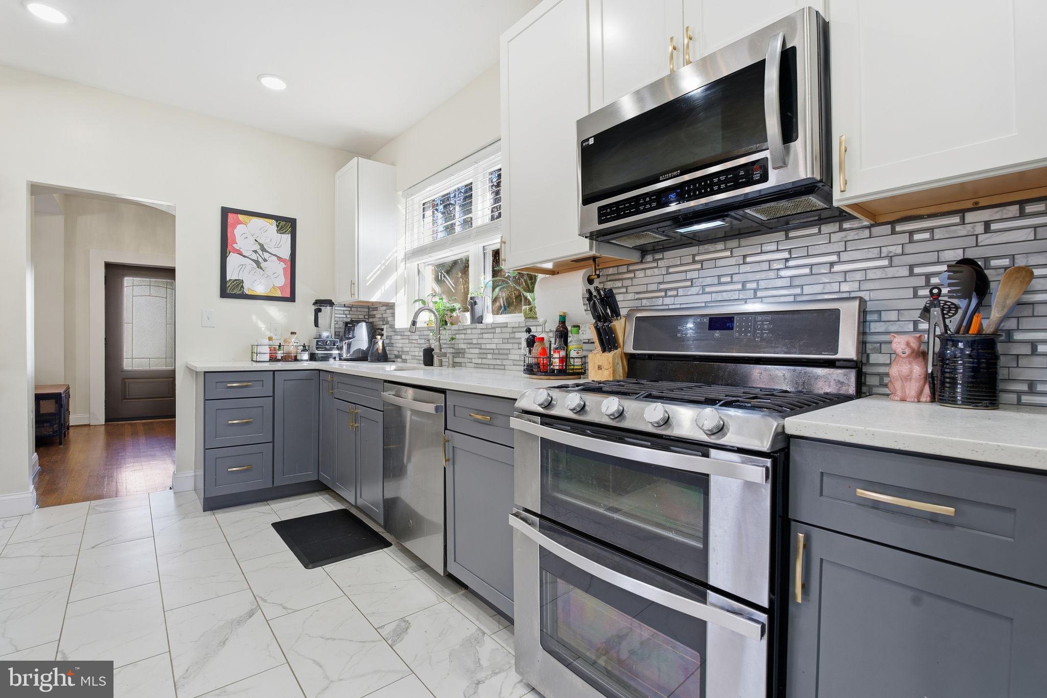 3901 Biddison Lane Baltimore, MD 21206 - Photo 8 of 38 Kitchen