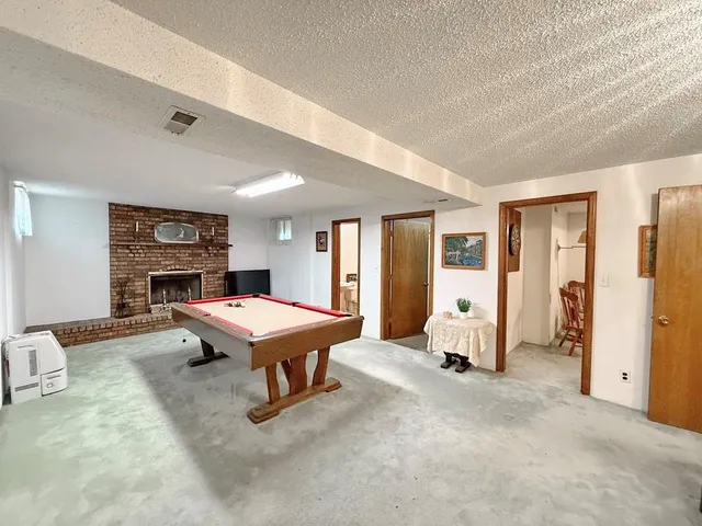 $262,000 | 1006 White Oak Drive, El Dorado Springs, MO 64744