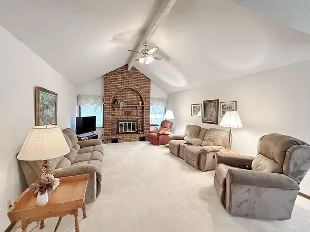 $262,000 | 1006 White Oak Drive, El Dorado Springs, MO 64744